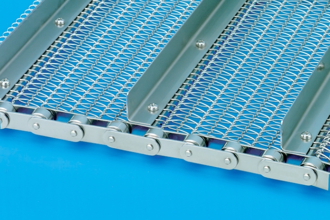 Conveyor belt with chain with stopper
